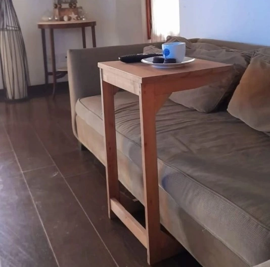 Mesa de arrime para sofá